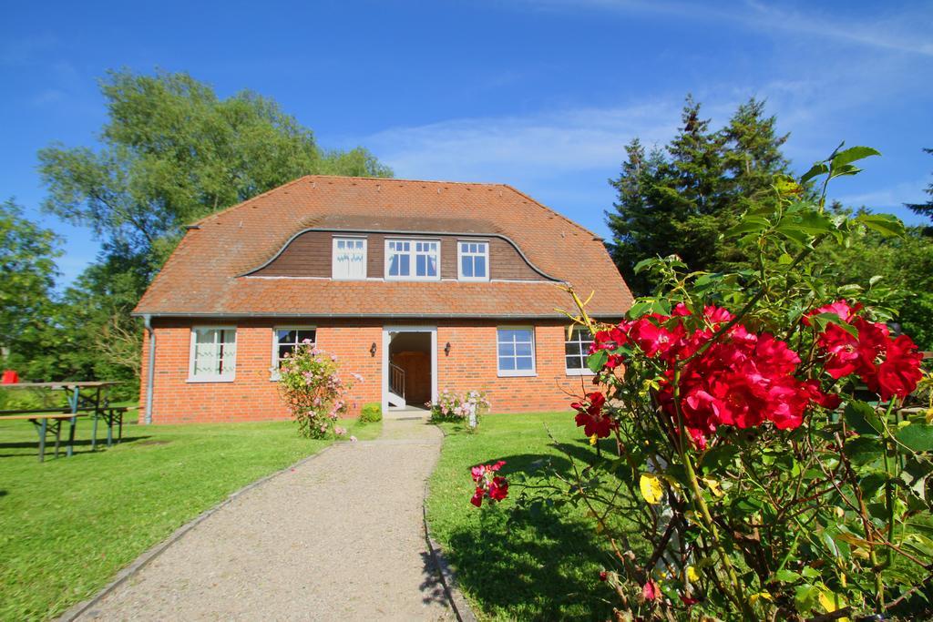 Hotel Alt Wittower Krug Wiek auf Rügen Dış mekan fotoğraf