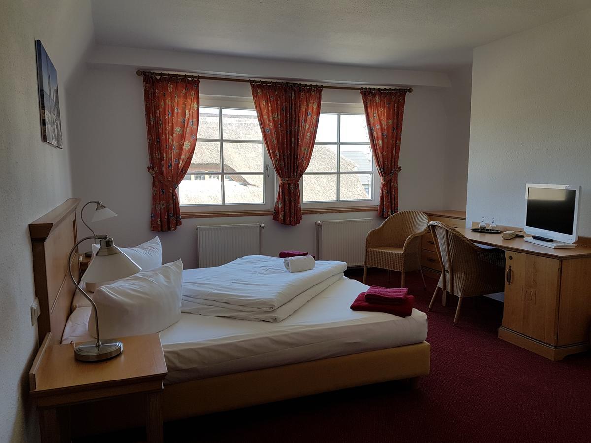 Hotel Alt Wittower Krug Wiek auf Rügen Dış mekan fotoğraf